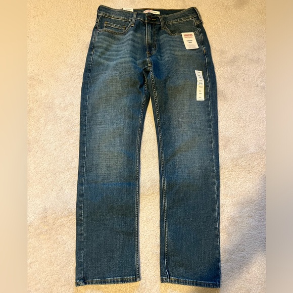 ⭐️NWT⭐️ Levi’s Straight Leg Jeans - Picture 1 of 7